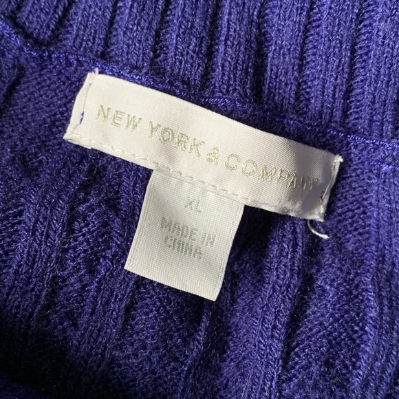 NWOT New York & Company Sweater - Picture 7 of 8